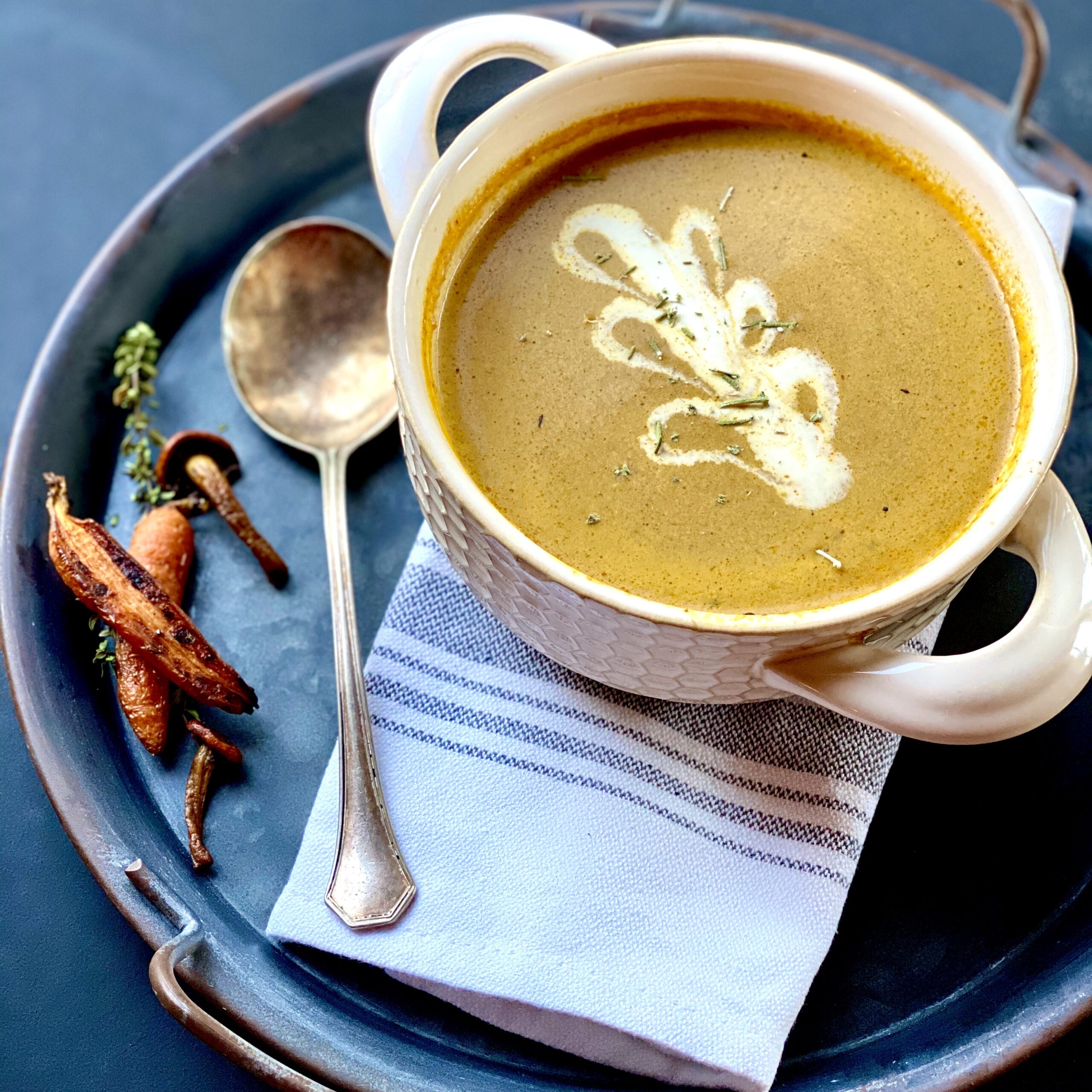 Creamy Roasted Carrot and Mushroom Soup