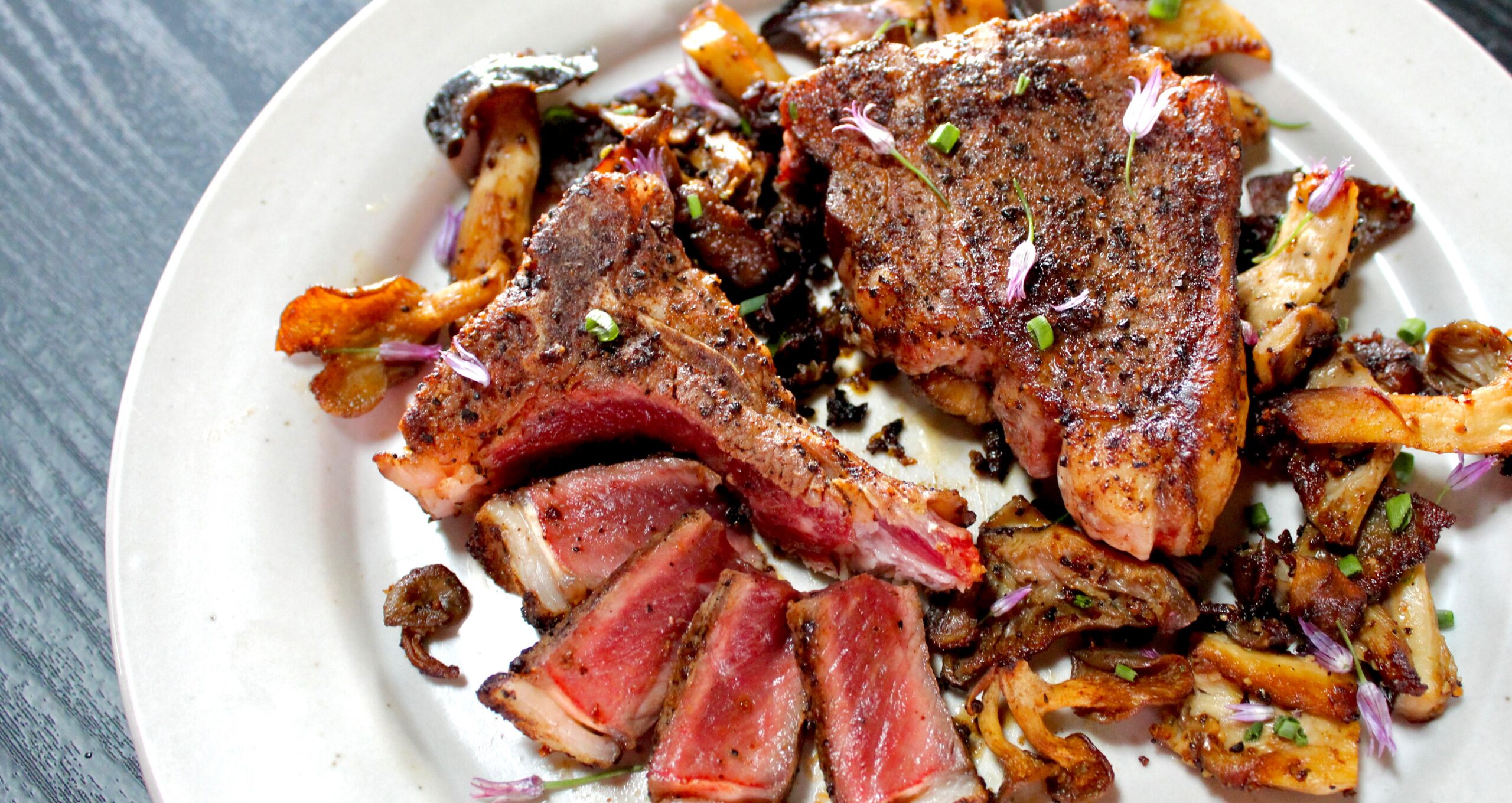 Coffee-Rubbed Lamb Chops with Garlic Mushrooms